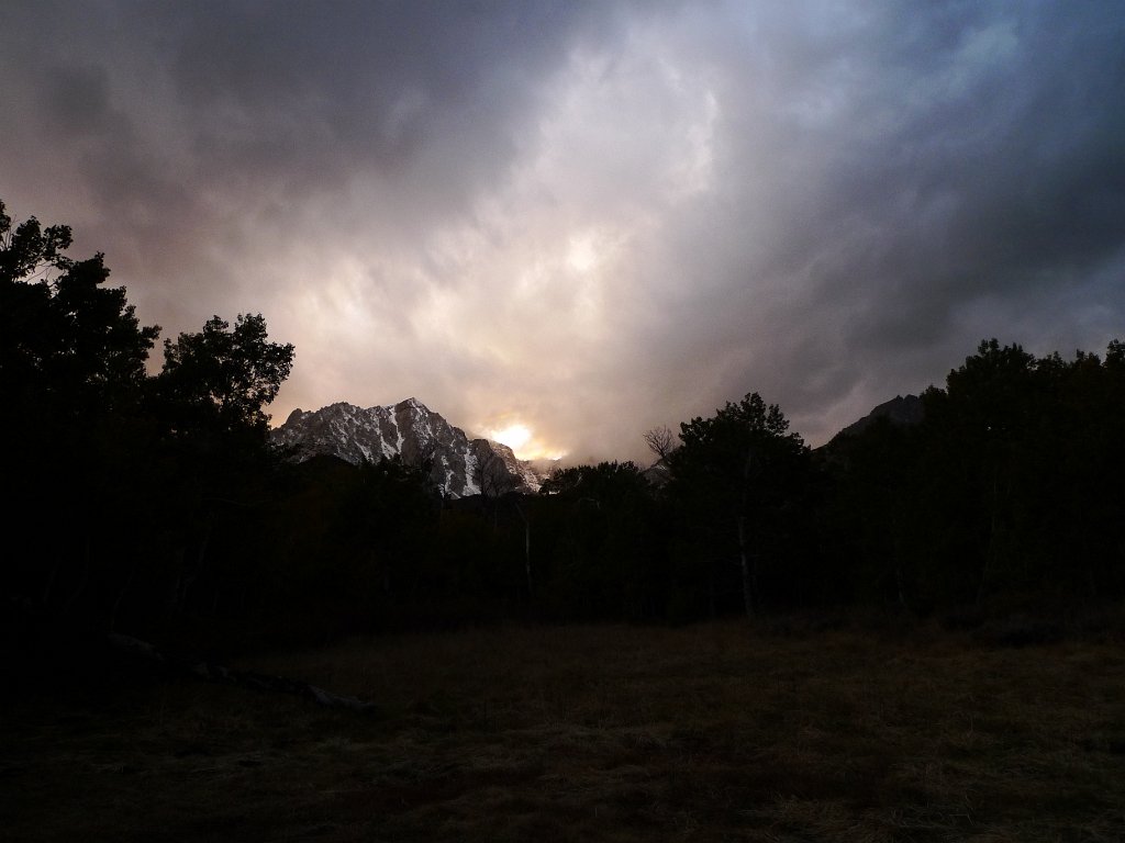 California-Fall2010 427.JPG - Mt. Murphy from the East